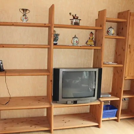 Zur Erholung בית הארחה 3*